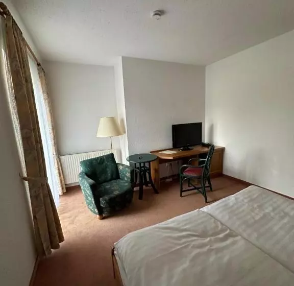 ホテル Am Spreebogen