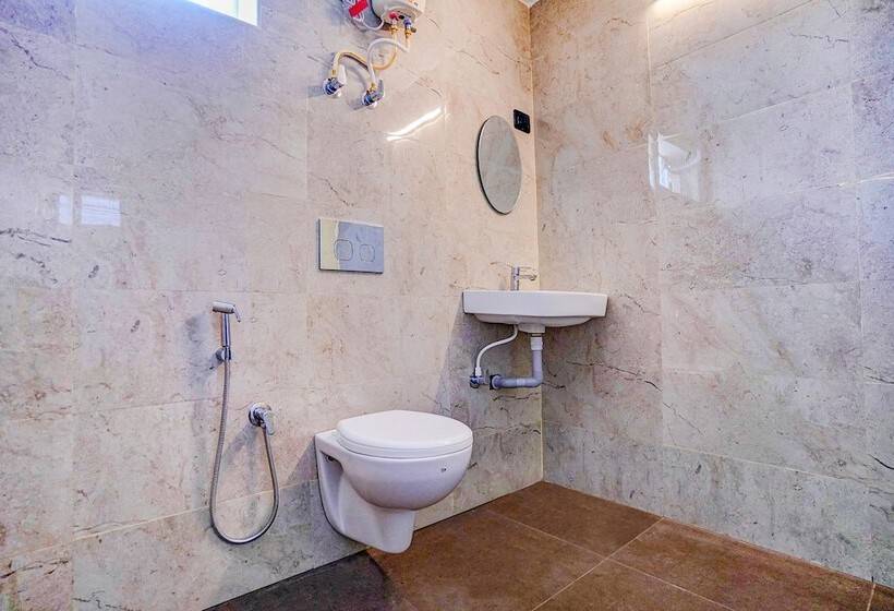 Hotel Fabexpress The Magnum Inn