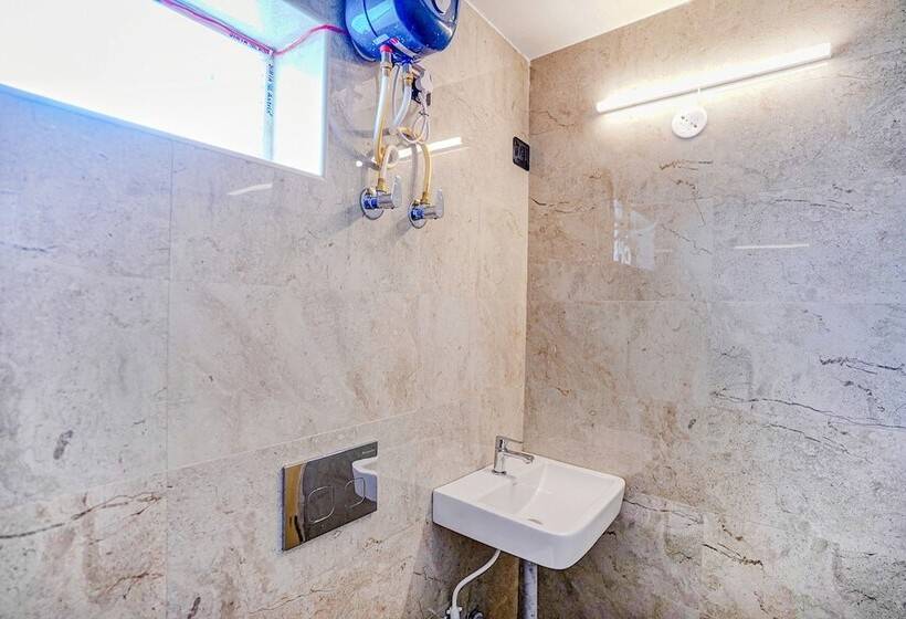 Hotel Fabexpress The Magnum Inn