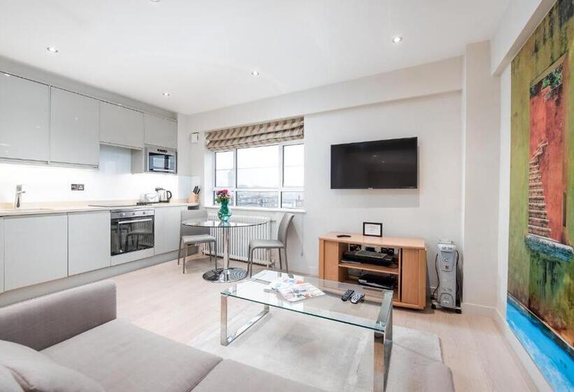 هتل Nell Gwynn House Apartments & Rooms