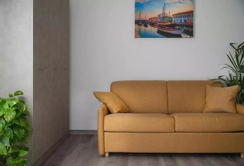 هتل Nido Suite & Apartments