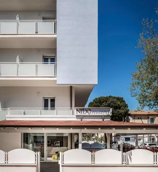 هتل Nido Suite & Apartments