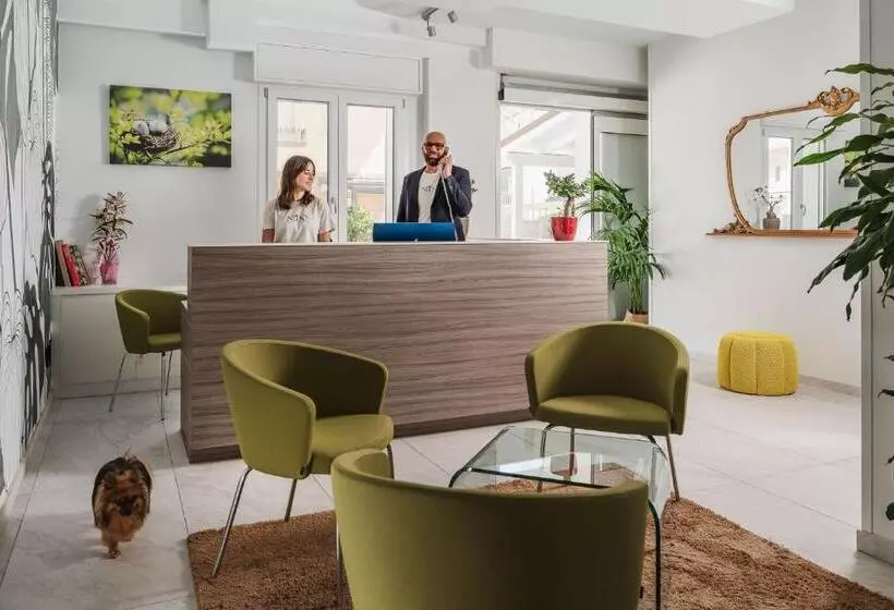 هتل Nido Suite & Apartments