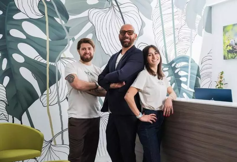 هتل Nido Suite & Apartments