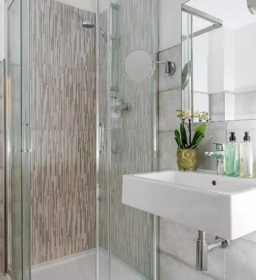 هتل Nido Suite & Apartments