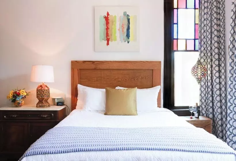 Hotelli Summit Street Inns