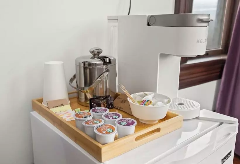 Hotelli Summit Street Inns