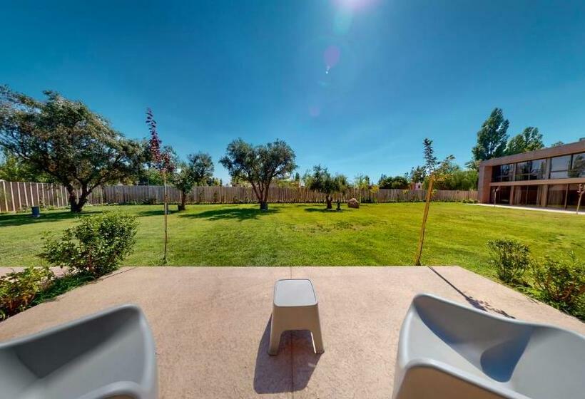 Liniers Green Apartments