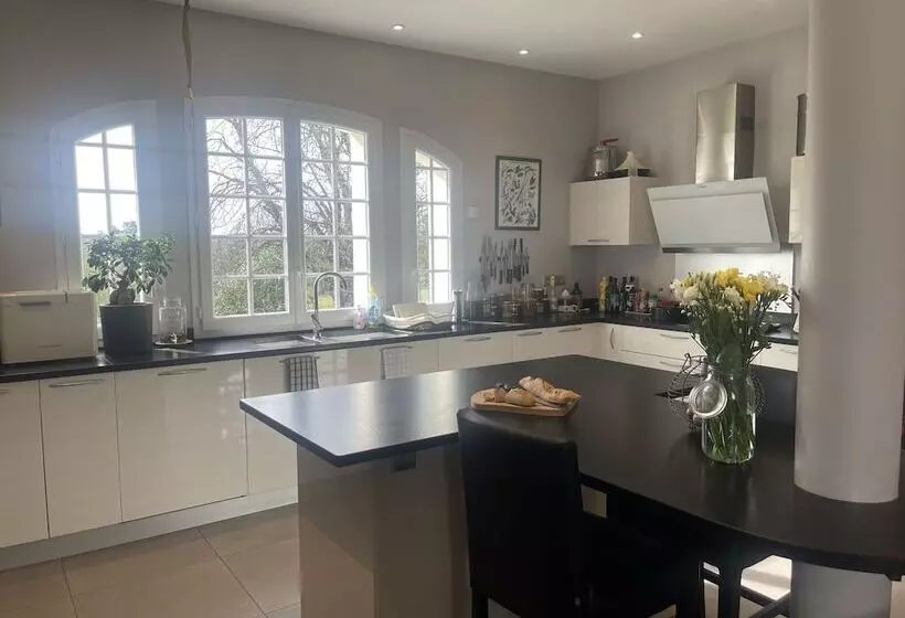 ペンション Domaine Des Peyries   Chambres Et Table D Hôtes