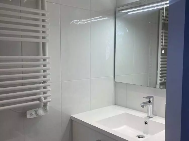 ペンション Domaine Des Peyries   Chambres Et Table D Hôtes