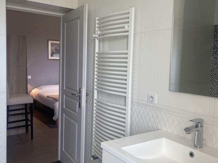 بنسيون Domaine Des Peyries   Chambres Et Table D Hôtes