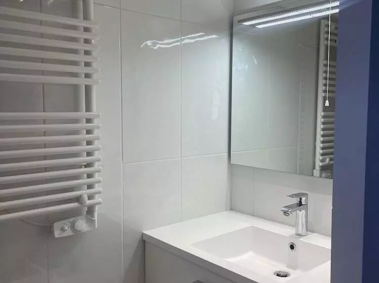 ペンション Domaine Des Peyries   Chambres Et Table D Hôtes