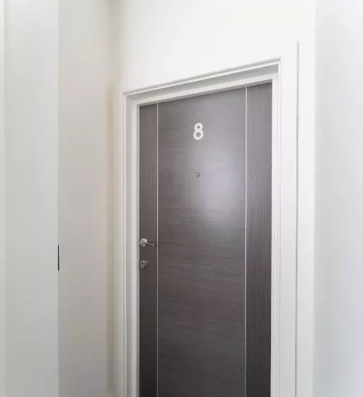 ペンション One Bed Flat With Additional Double Mattress Suitable For 4