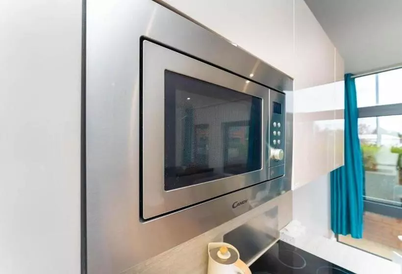 ペンション One Bed Flat With Additional Double Mattress Suitable For 4