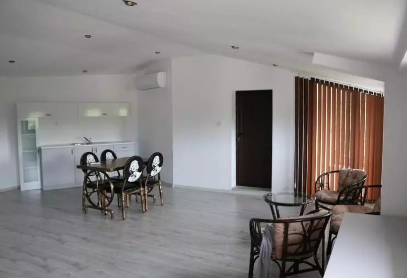 ペンション Spa Guest House Valentina