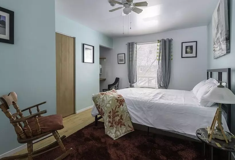 Aamiaismajoitus (B&B) Maison Sherman S House