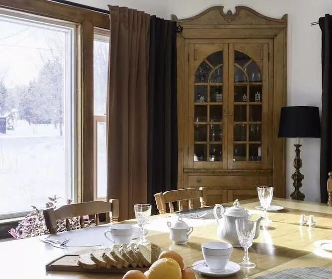 Aamiaismajoitus (B&B) Maison Sherman S House