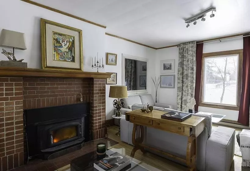 Aamiaismajoitus (B&B) Maison Sherman S House