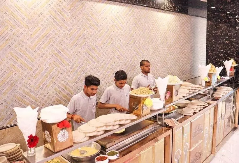 Chhavi Hotels