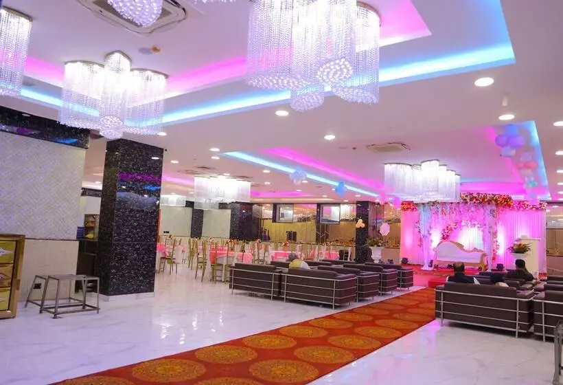 Chhavi Hotels