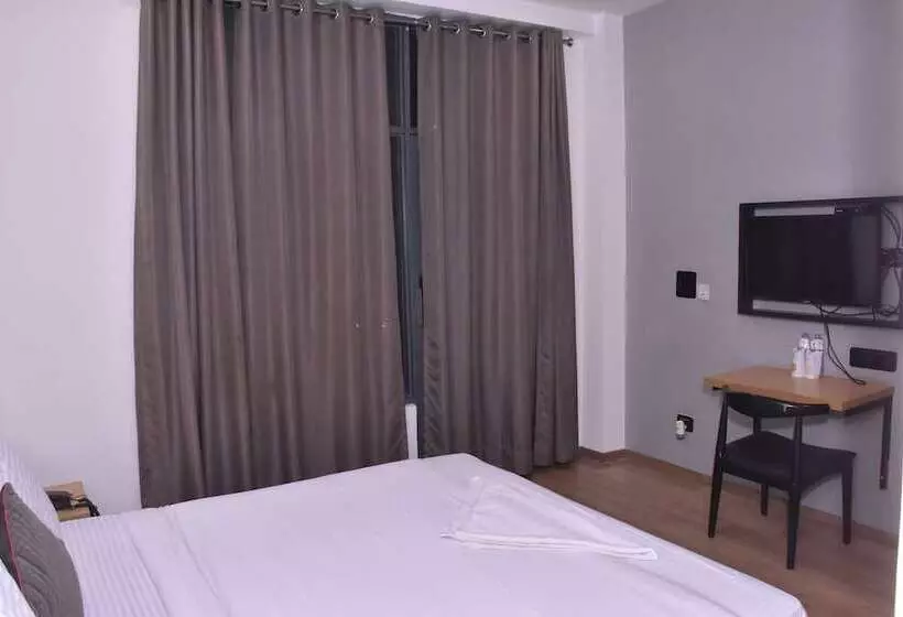 Chhavi Hotels