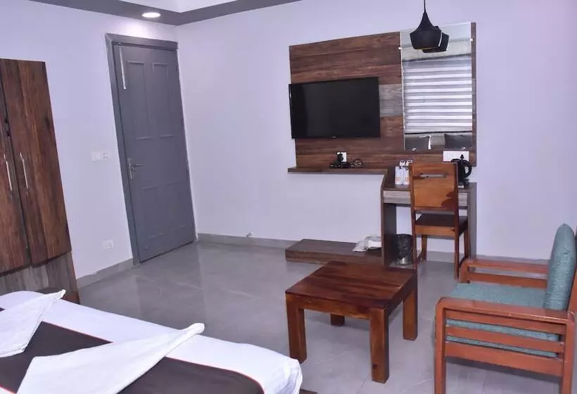 Chhavi Hotels
