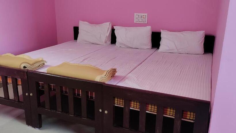 Hotel Staymaker Madhu Residency