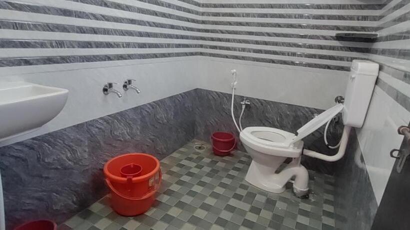 Hotel Staymaker Madhu Residency