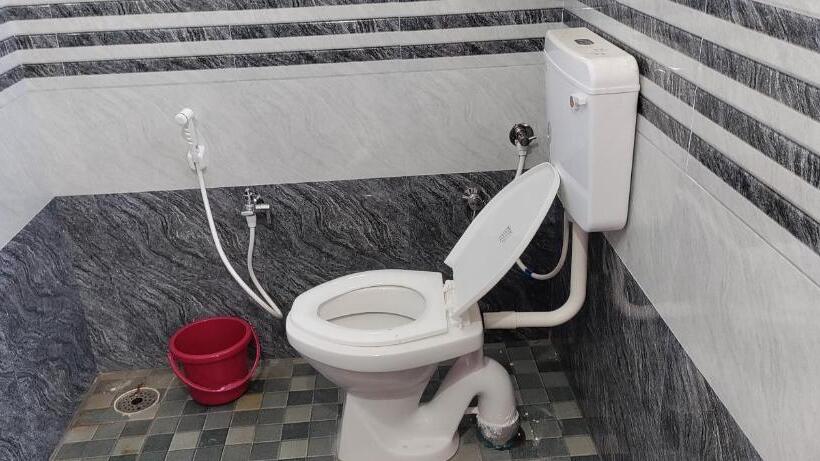 Hotel Staymaker Madhu Residency