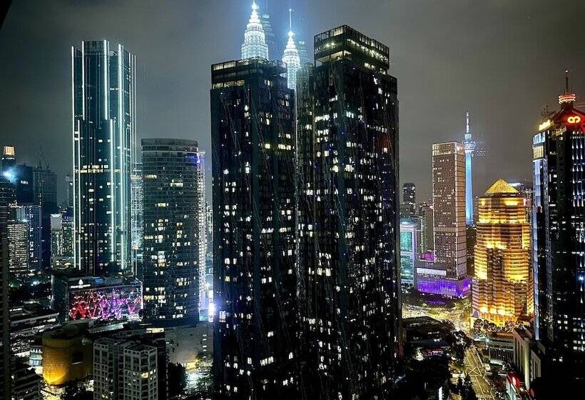Scarletz Suites Klcc By M Suites