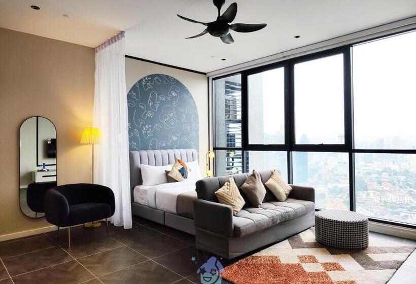 Scarletz Suites Klcc By M Suites