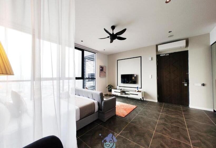 Scarletz Suites Klcc By M Suites