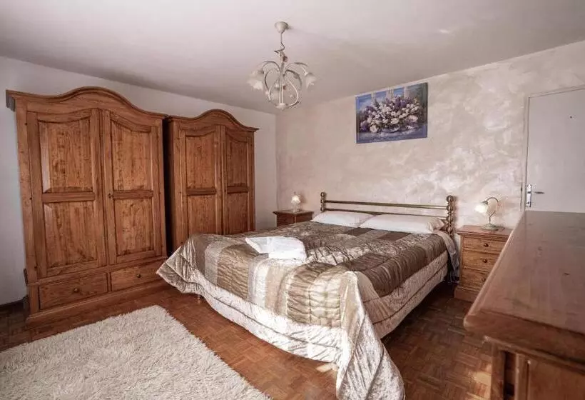 ベッドアンドブレックファースト Dama Del Lago