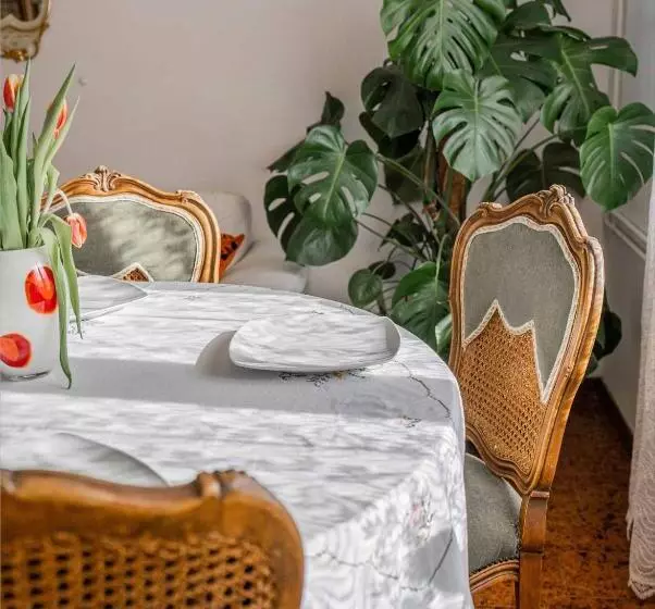 ベッドアンドブレックファースト Dama Del Lago