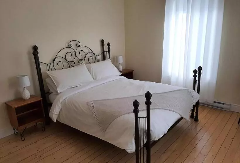 ベッドアンドブレックファースト La Maison Aux Camélias