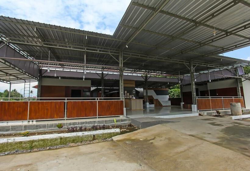 호텔 Oyo 92237 Dj Home