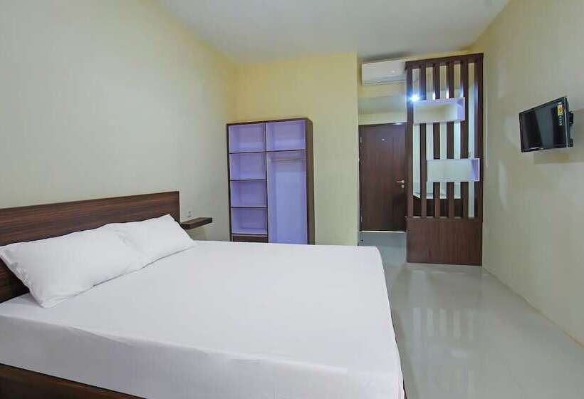 호텔 Oyo 92237 Dj Home