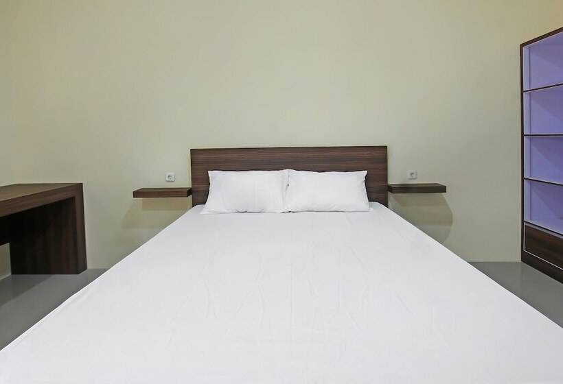 호텔 Oyo 92237 Dj Home