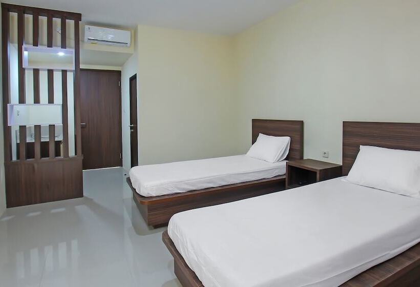 호텔 Oyo 92237 Dj Home