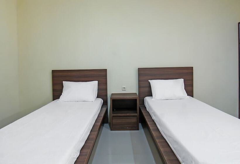 호텔 Oyo 92237 Dj Home