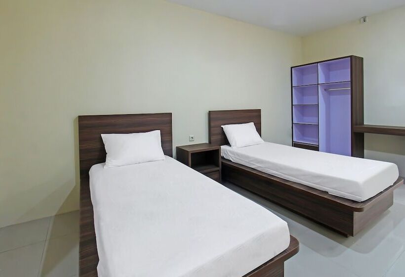 호텔 Oyo 92237 Dj Home