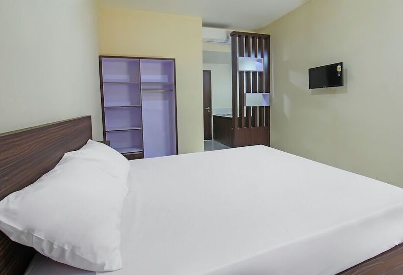 호텔 Oyo 92237 Dj Home