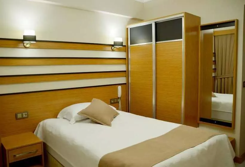 Hotelli Quars Garden