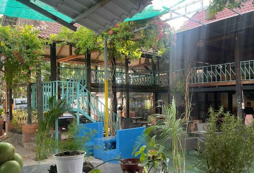 Magenta Hostel Muine