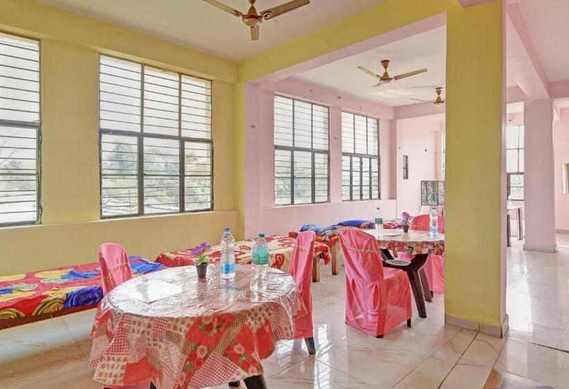 Flagship Red Rose Hotel & Banquet