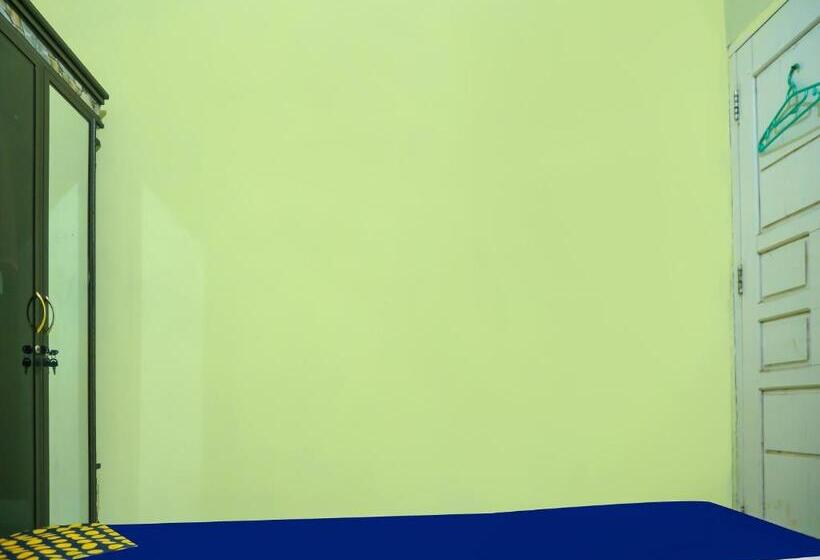 בית מלון כפרי Spot On 92246 Kost Qiu Qiu 99