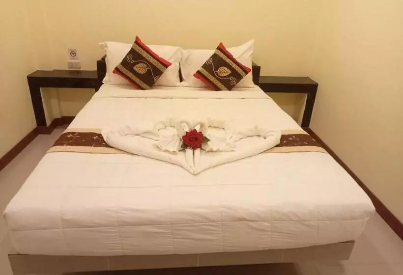 ユースホステル ไลอ้อน โฮเทล