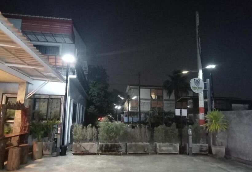 호스텔 ไลอ้อน โฮเทล