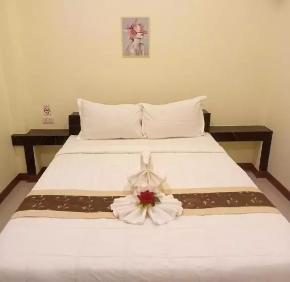 ユースホステル ไลอ้อน โฮเทล