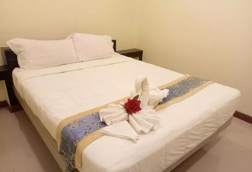 ユースホステル ไลอ้อน โฮเทล